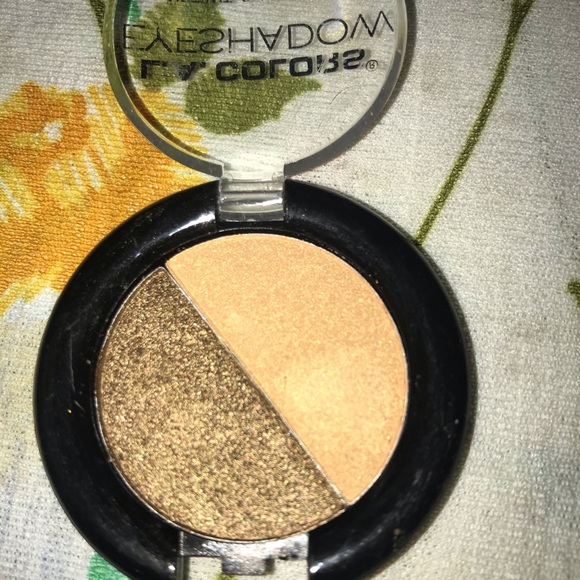 Makeup bundle! - Picture 4 of 6